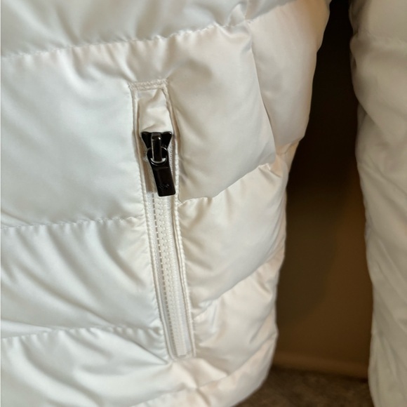 Columbia Puffer Jacket Women’s - Picture 7 of 9
